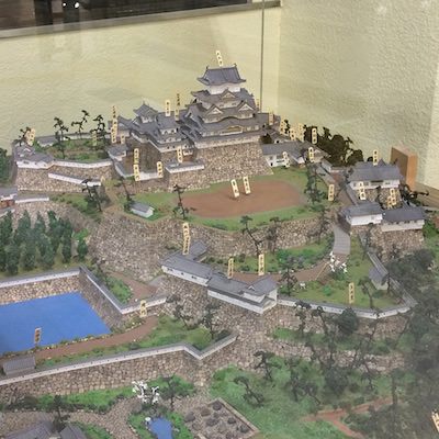 JR姫路駅にある姫路城の復元模型 | 姫路城