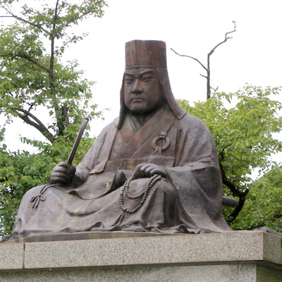 秋葉公園にある上杉謙信の銅像 | 栃尾城