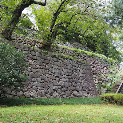 東の丸東面の石垣 | 金沢城