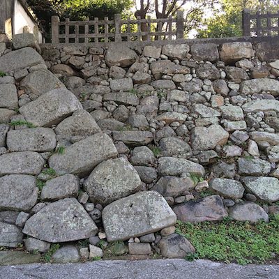 古代山城の石垣 | 中津城