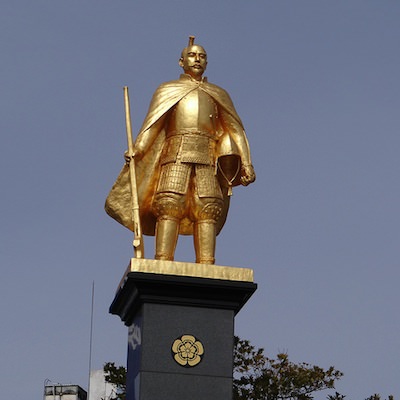 黄金の信長像 | 岐阜城