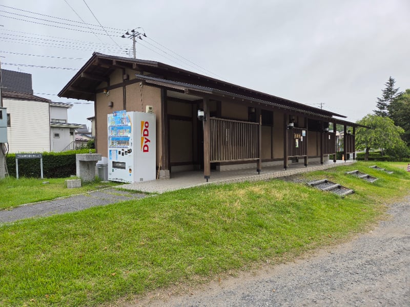 駐車場公衆トイレ